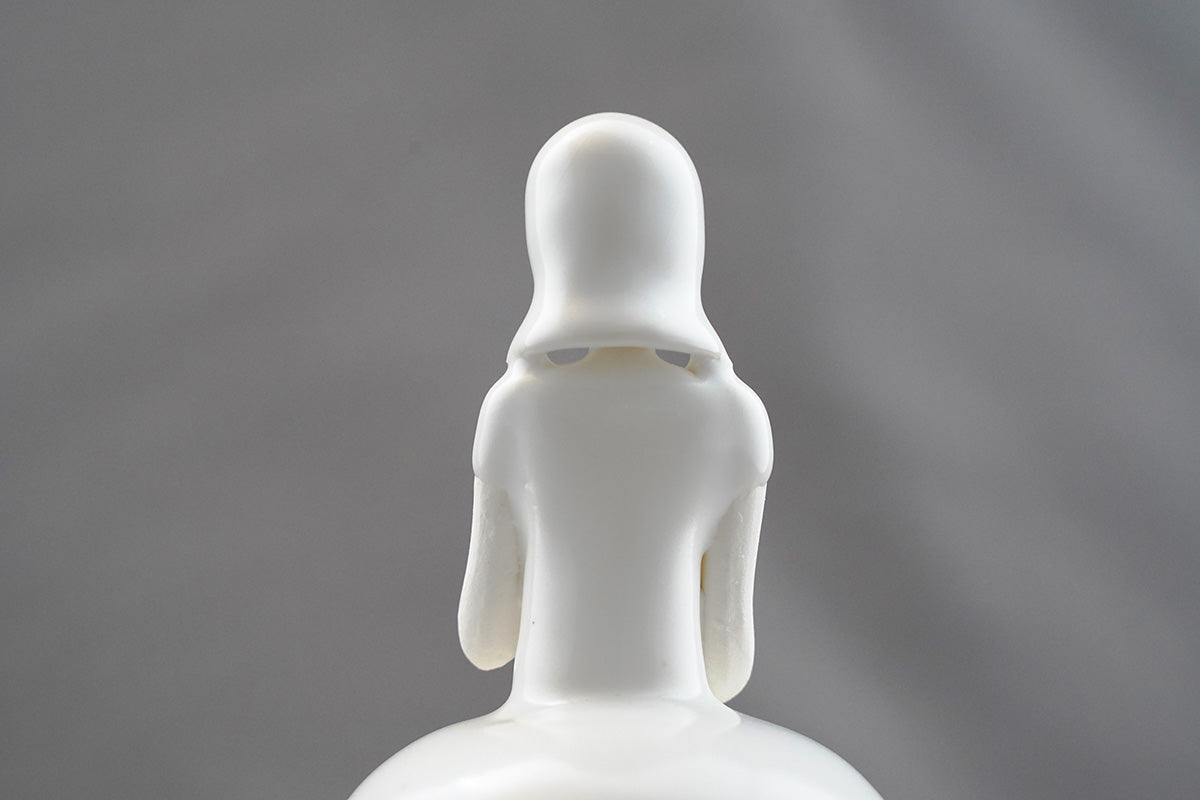001 磁器人形 1