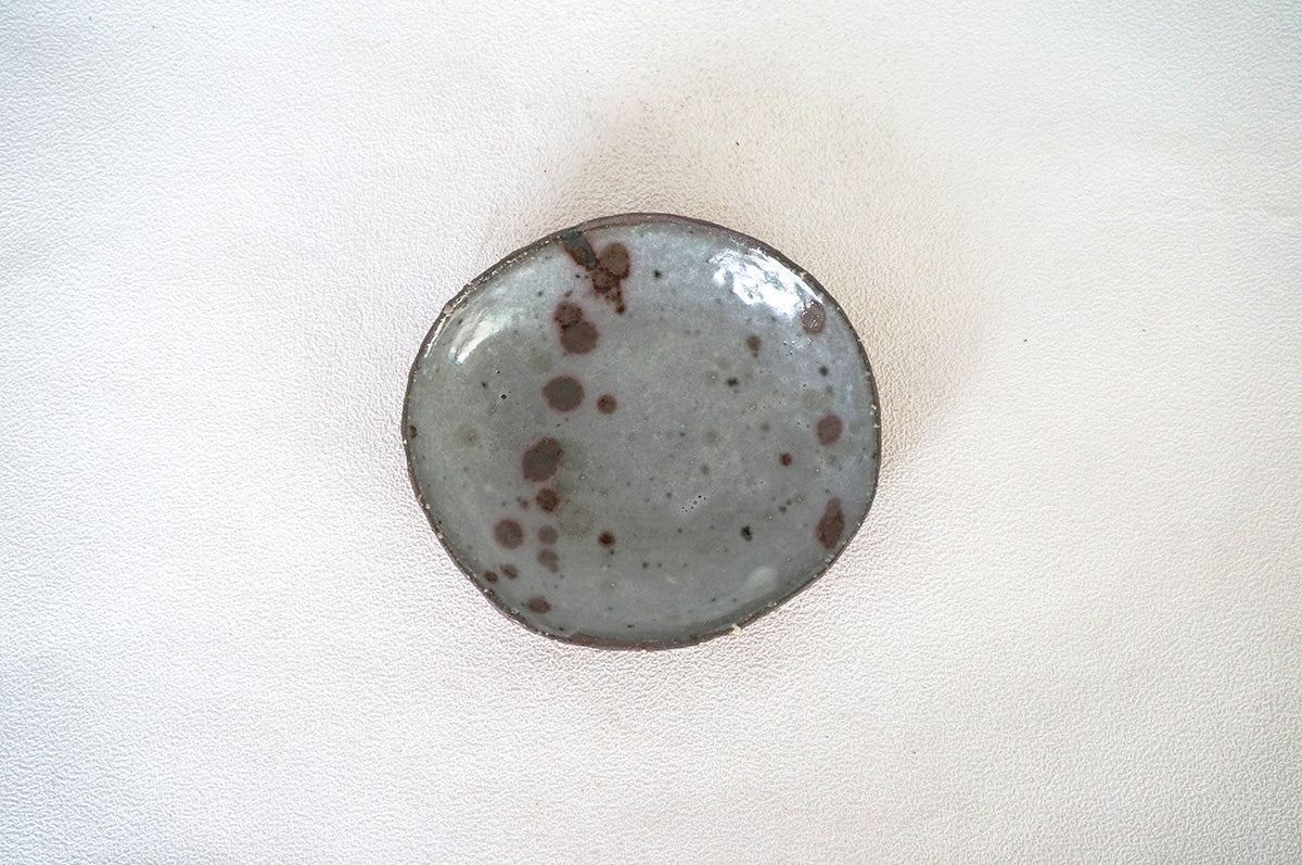 002 お皿　1/2