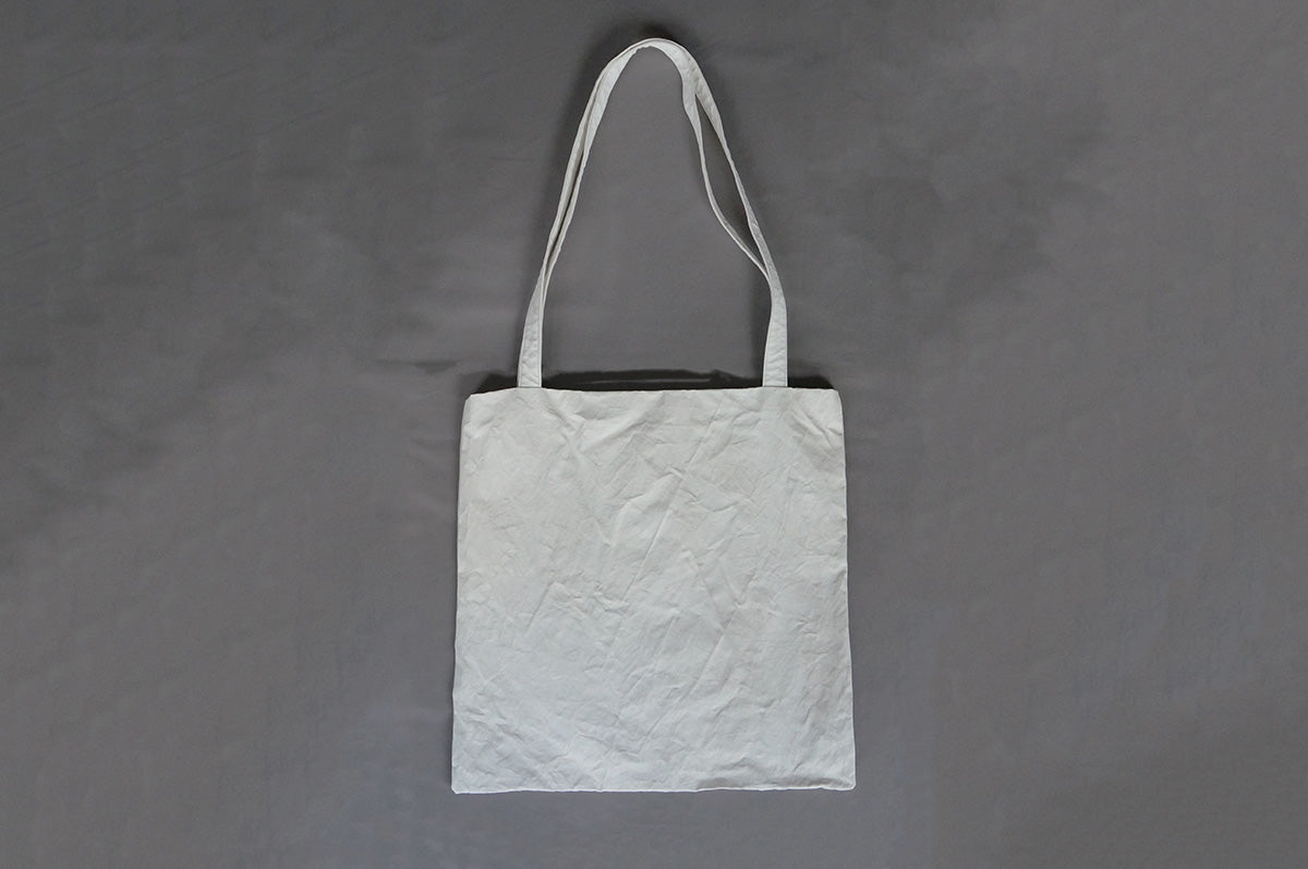 002 草木染めdrawing tote/白