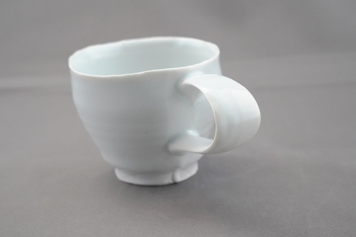 001 cup