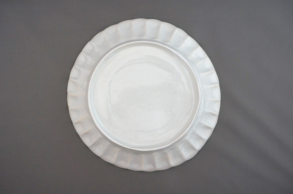 003 青白磁輪花皿（7寸）