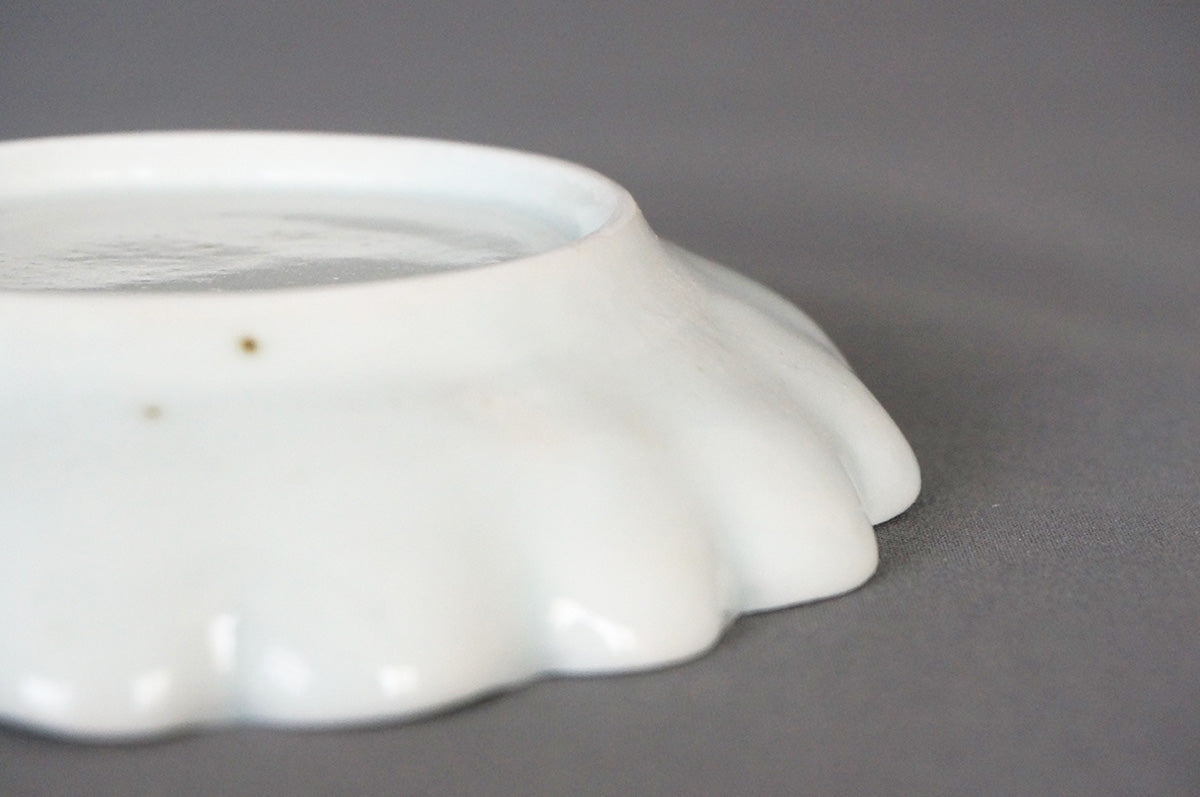 004 青白磁小皿 1