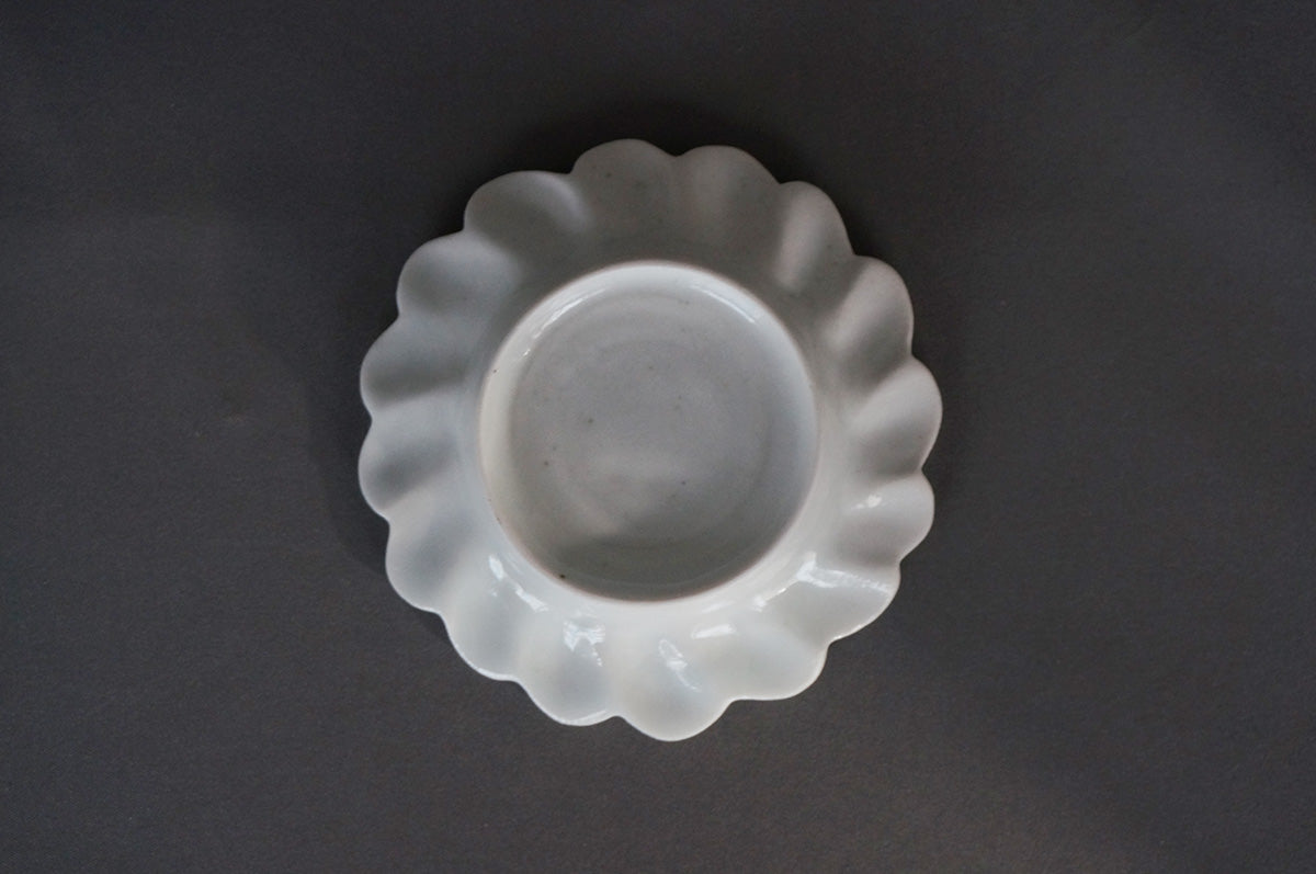 004 青白磁小皿 2