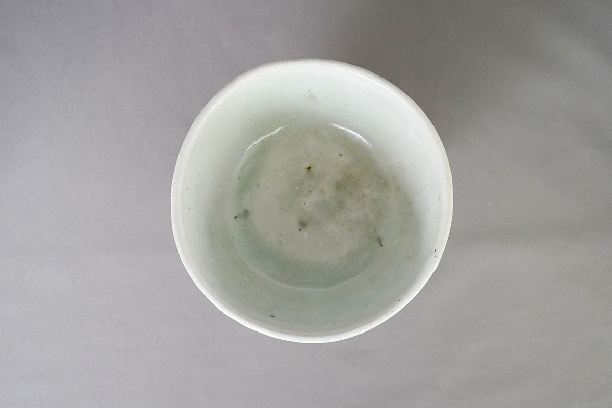 004 灰釉粉引面取高台碗