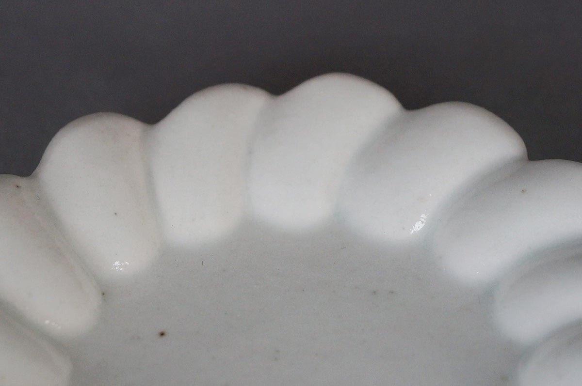 004 青白磁小皿 2