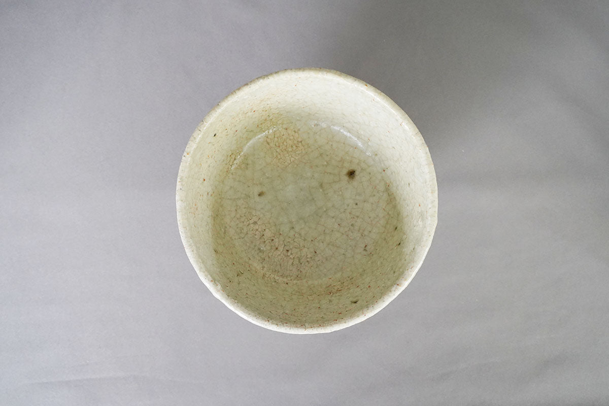004 灰釉粉引面取高台碗