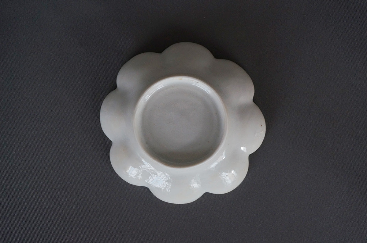 004 青白磁小皿 3