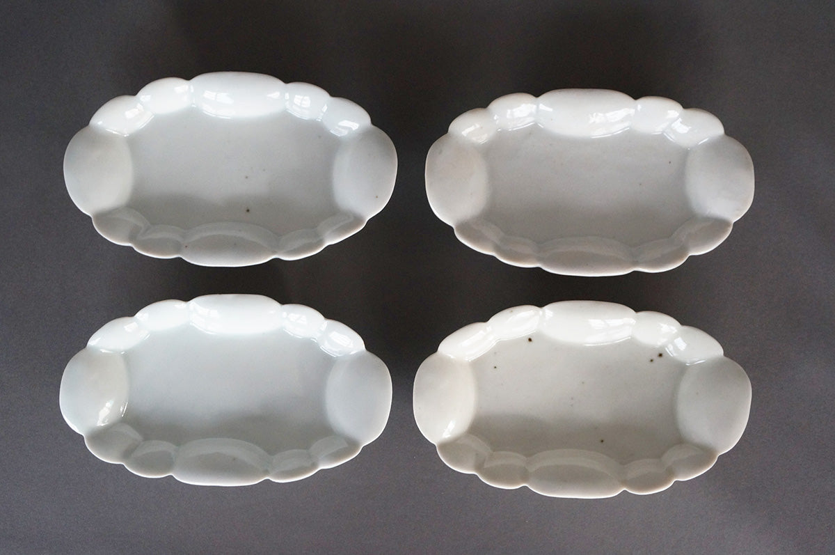 004 青白磁小皿 4