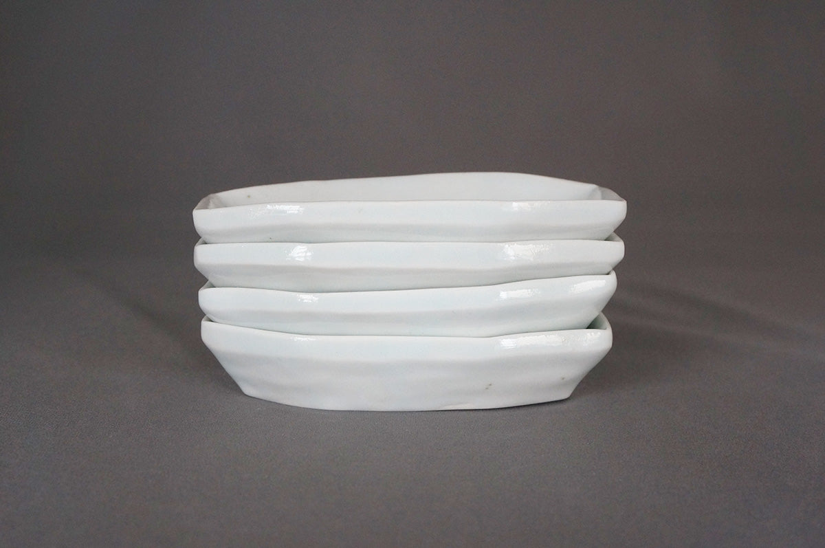 004 青白磁小皿 5