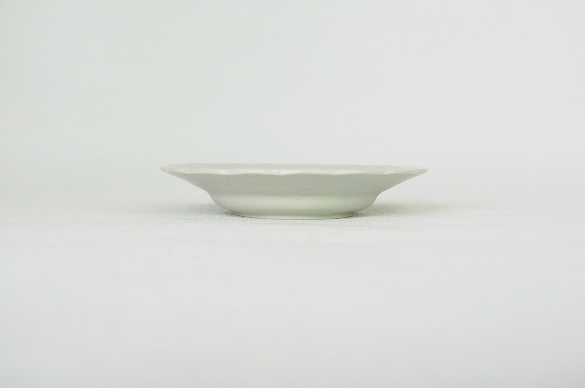 001 ひらひら4寸皿 花と鳥