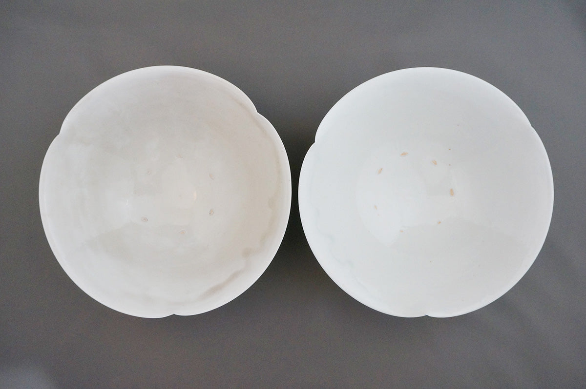 007 青白磁三ッ輪花パスタ鉢 (6寸) 目跡あり