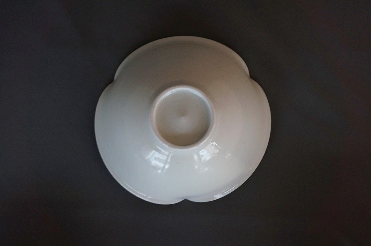 007 青白磁三ッ輪花パスタ鉢 (6寸)