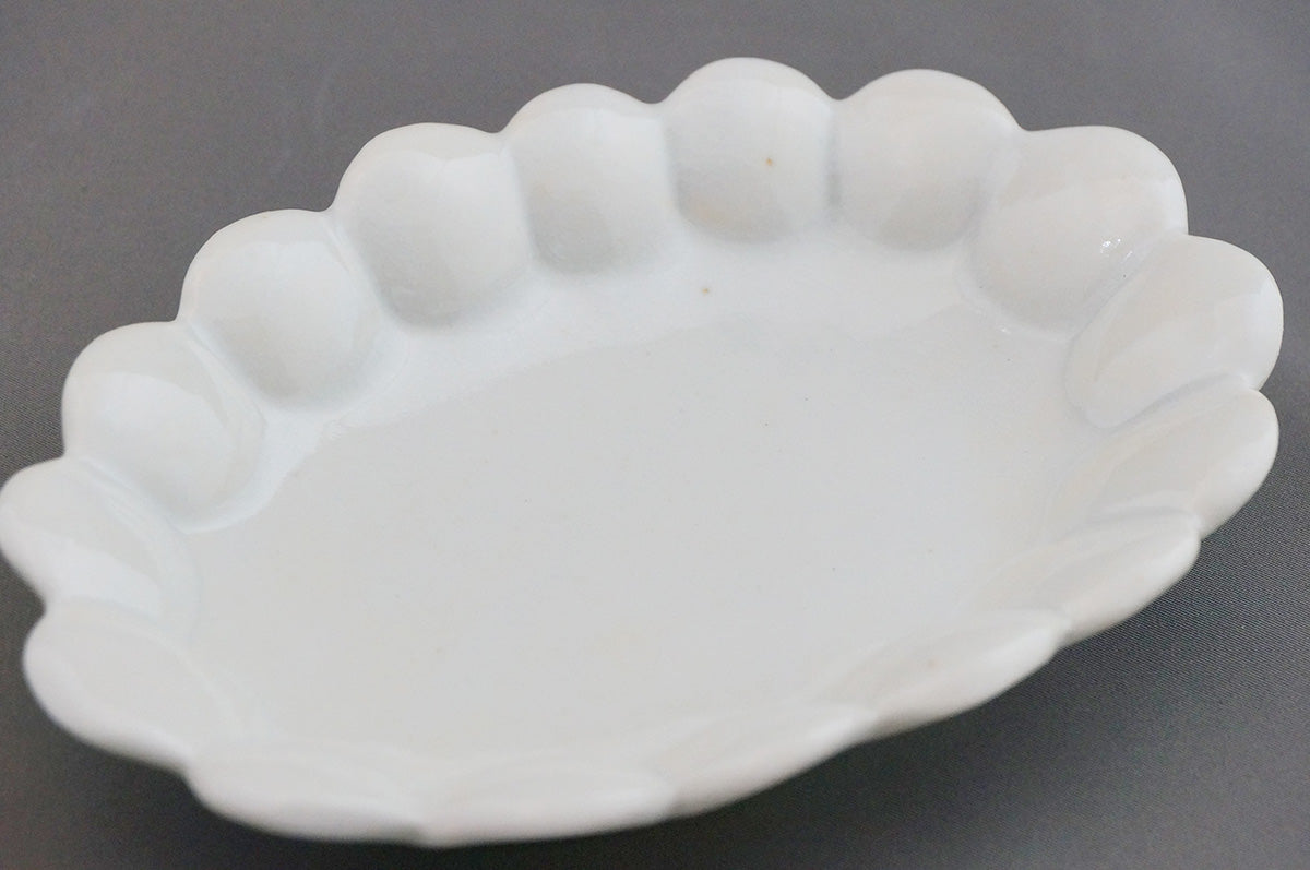 008 青白磁丸輪花オーバル(M)