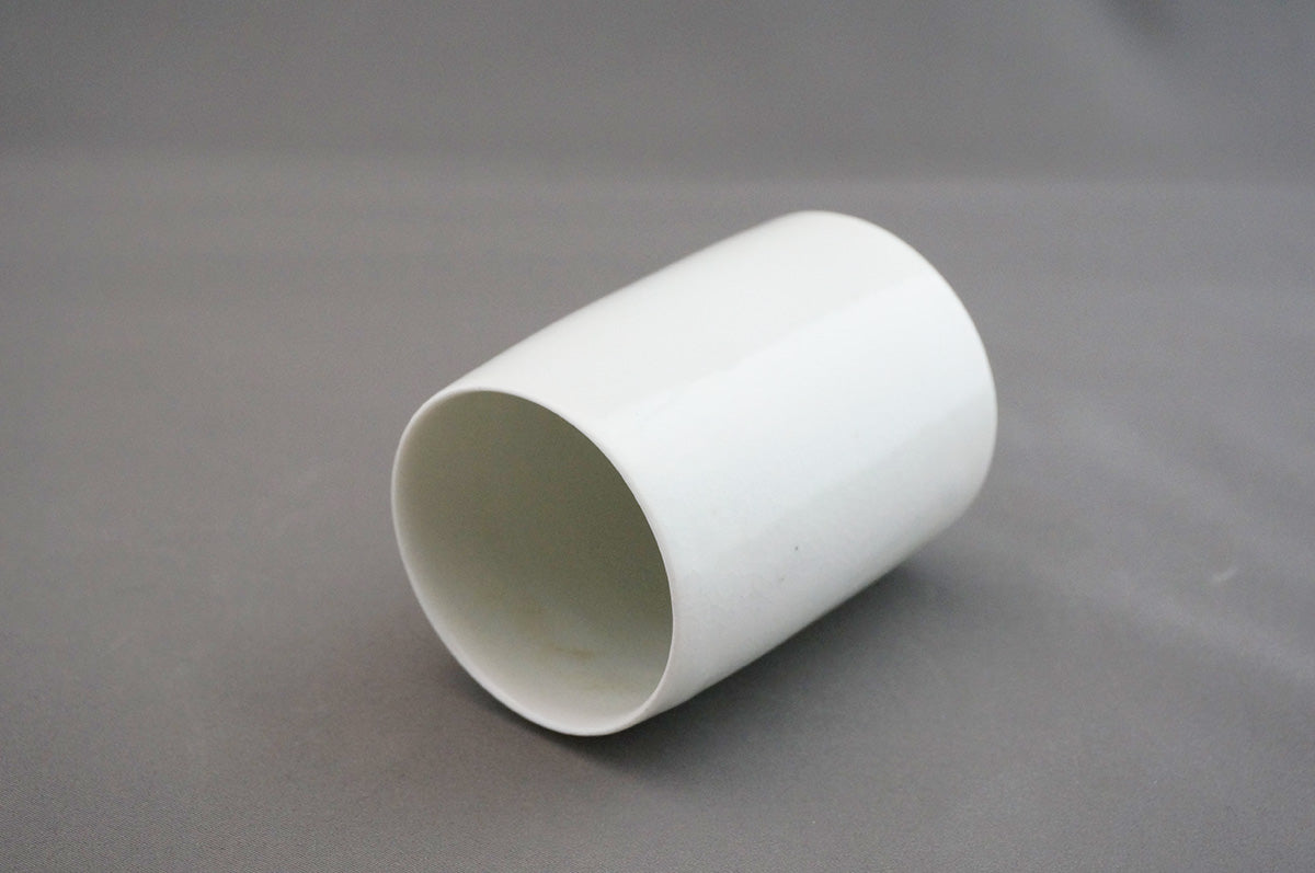 011 青白磁切立湯呑