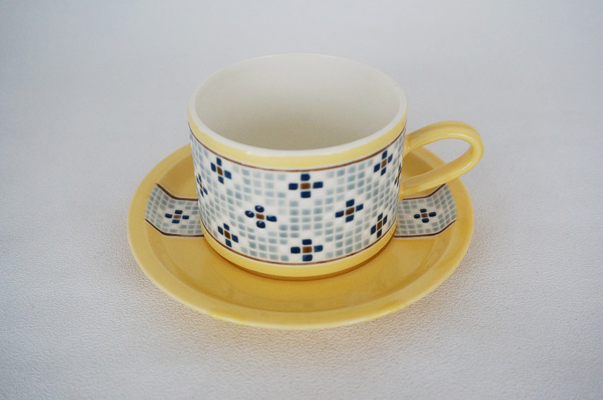 011 カップ＆ソーサー