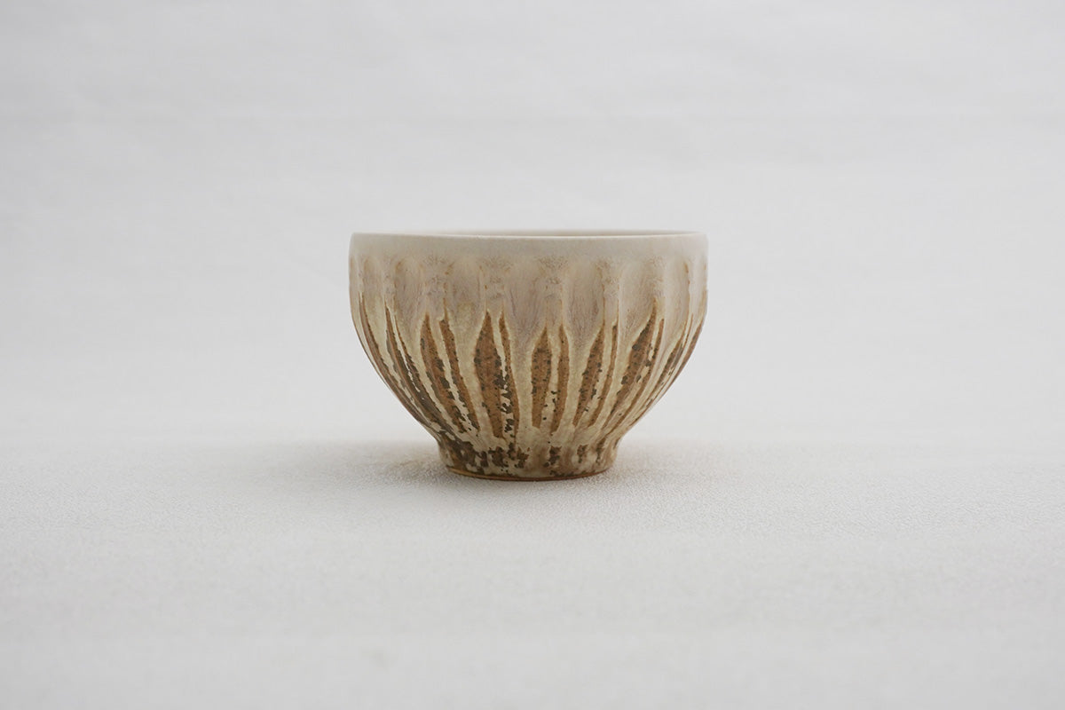 012 アンバー鎬　くみ出し