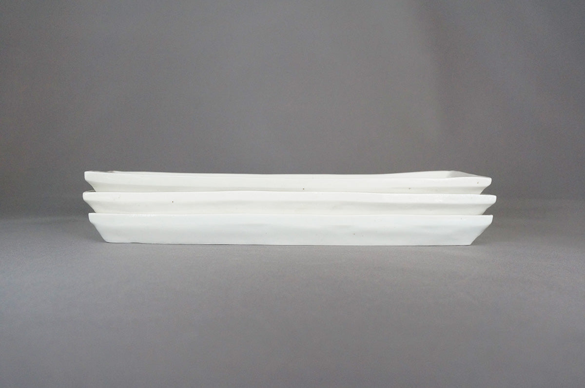 014 青白磁角長皿