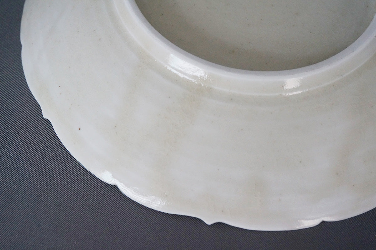 015 青白磁稜花皿 (6寸)