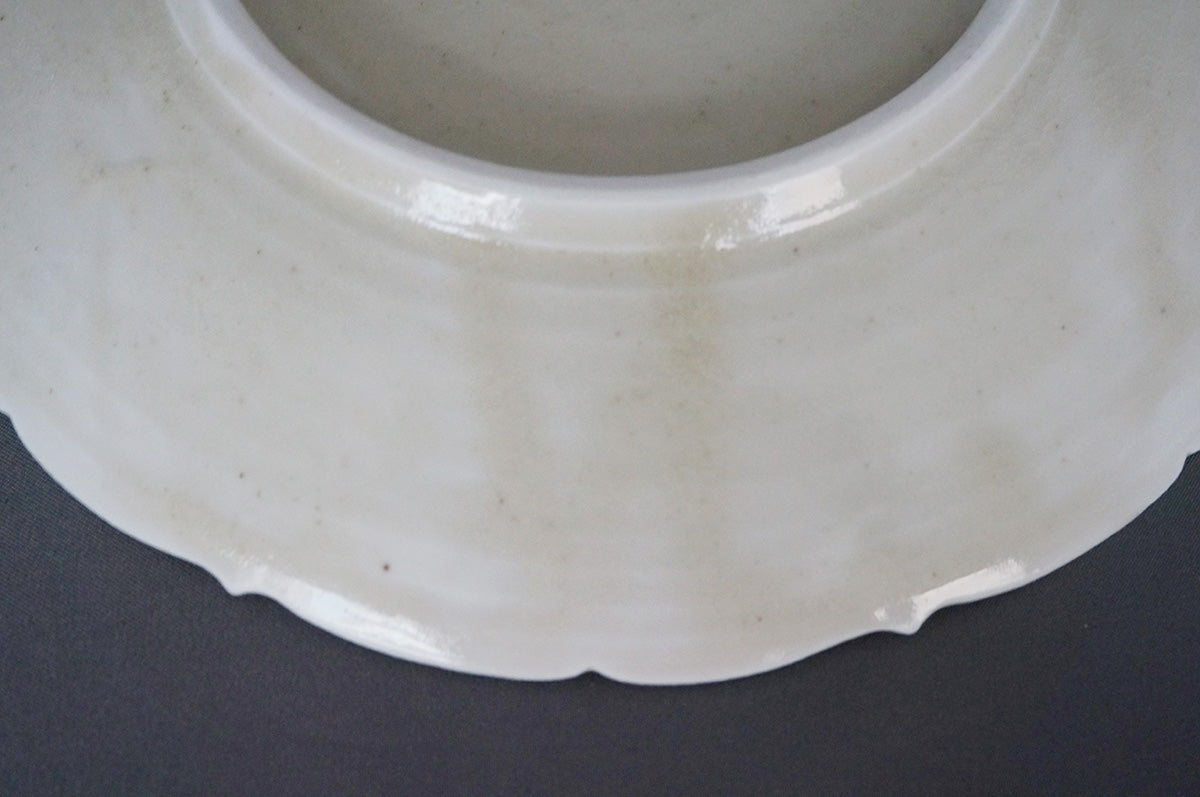 015 青白磁稜花皿 (6寸)