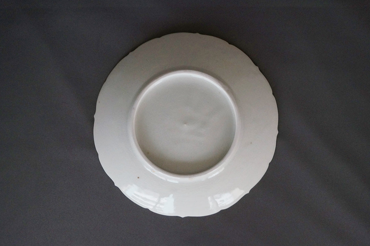 015 青白磁稜花皿 (6寸) 目跡あり