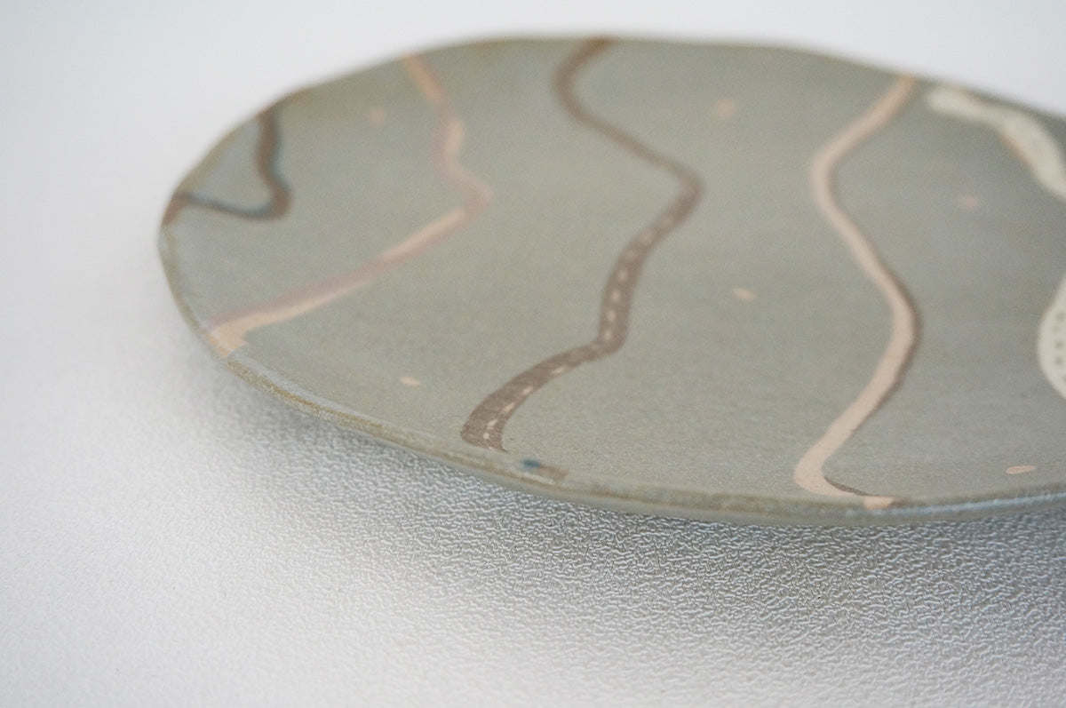 016 めりこみ皿（中）