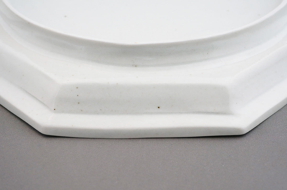 016 青白磁八角皿 (8寸)