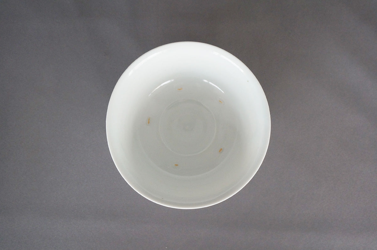 020 青白磁八角高台縁反小鉢 目跡あり