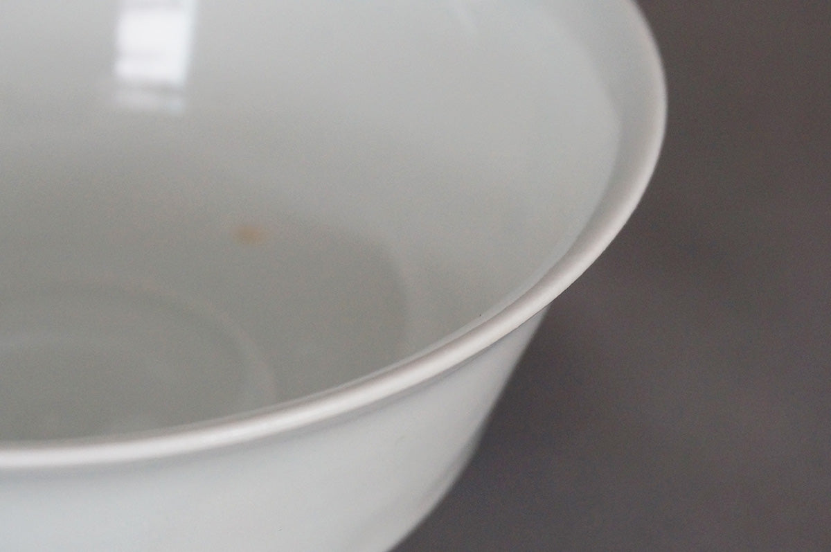 020 青白磁八角高台縁反小鉢 目跡あり