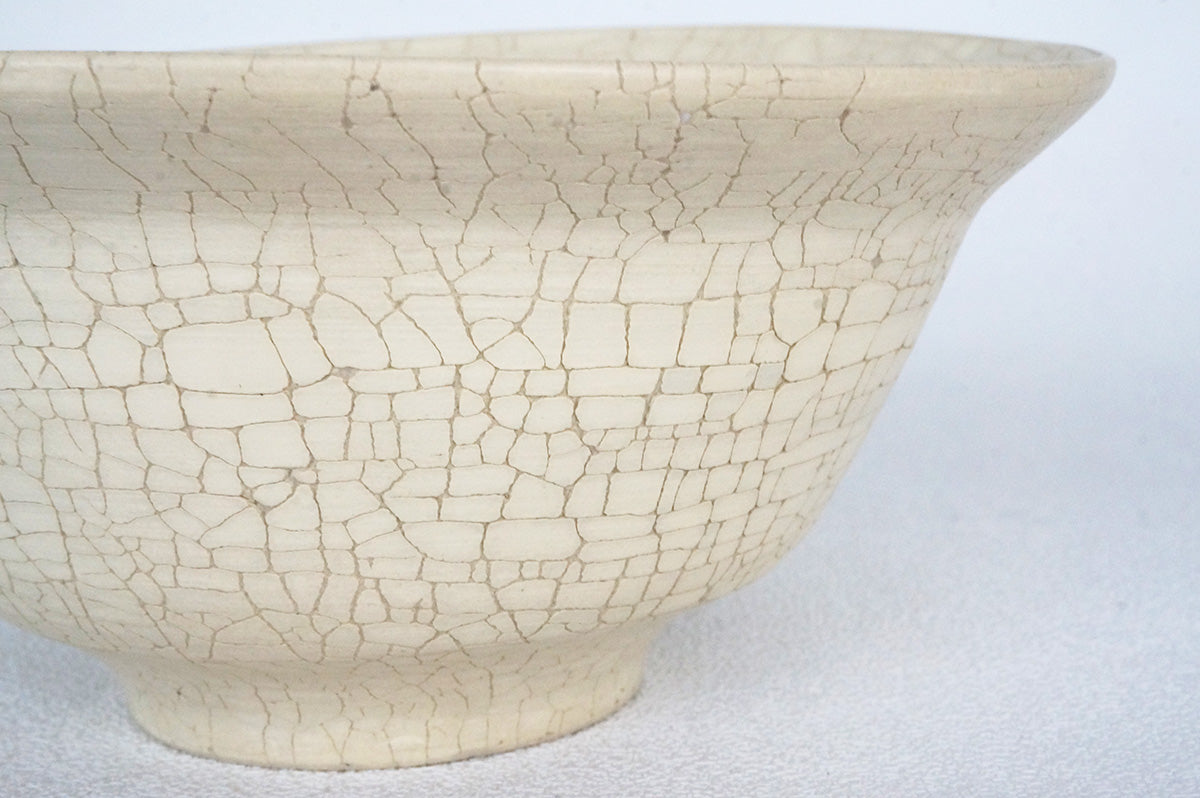 020 白梅花皮　ゆがみ鉢
