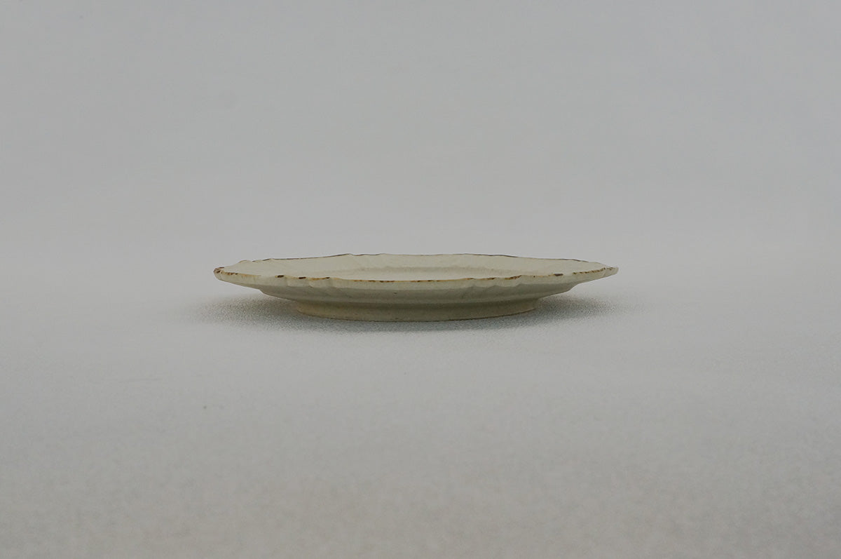 021 チューリップ紋輪花リム皿
