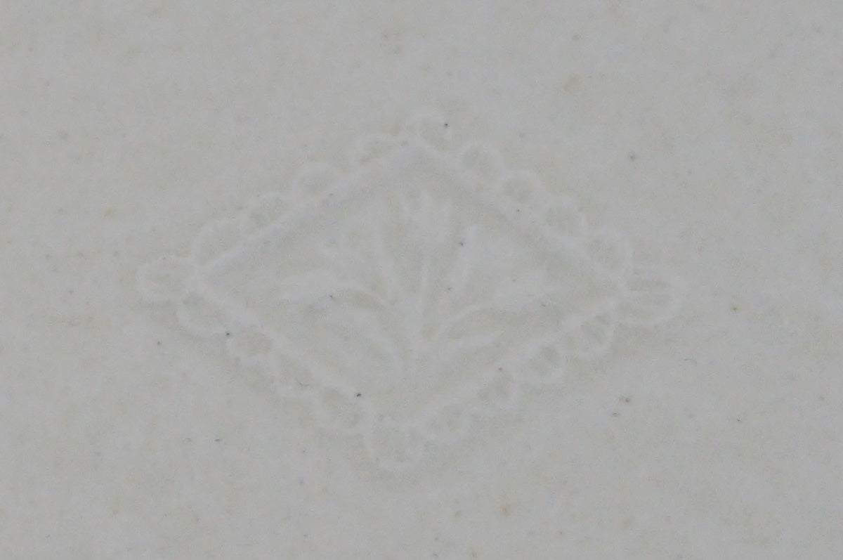 021 チューリップ紋輪花リム皿