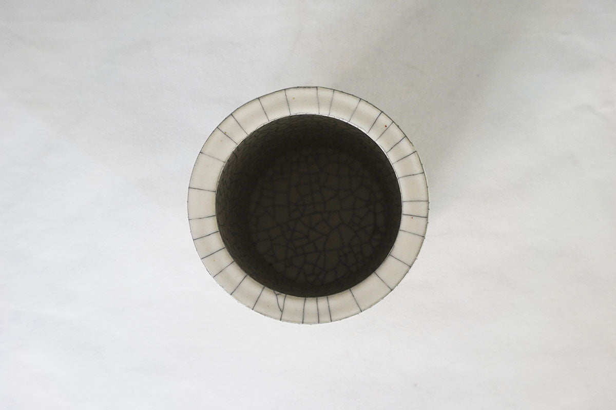022 flower pot M