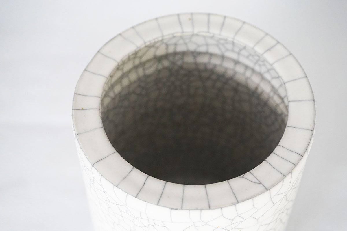 022 flower pot M