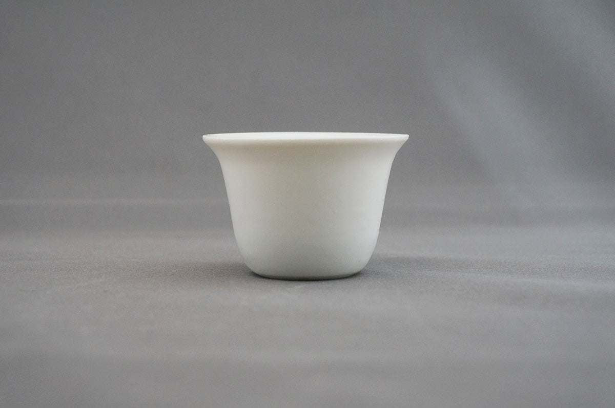 023 青白磁旅茶盃