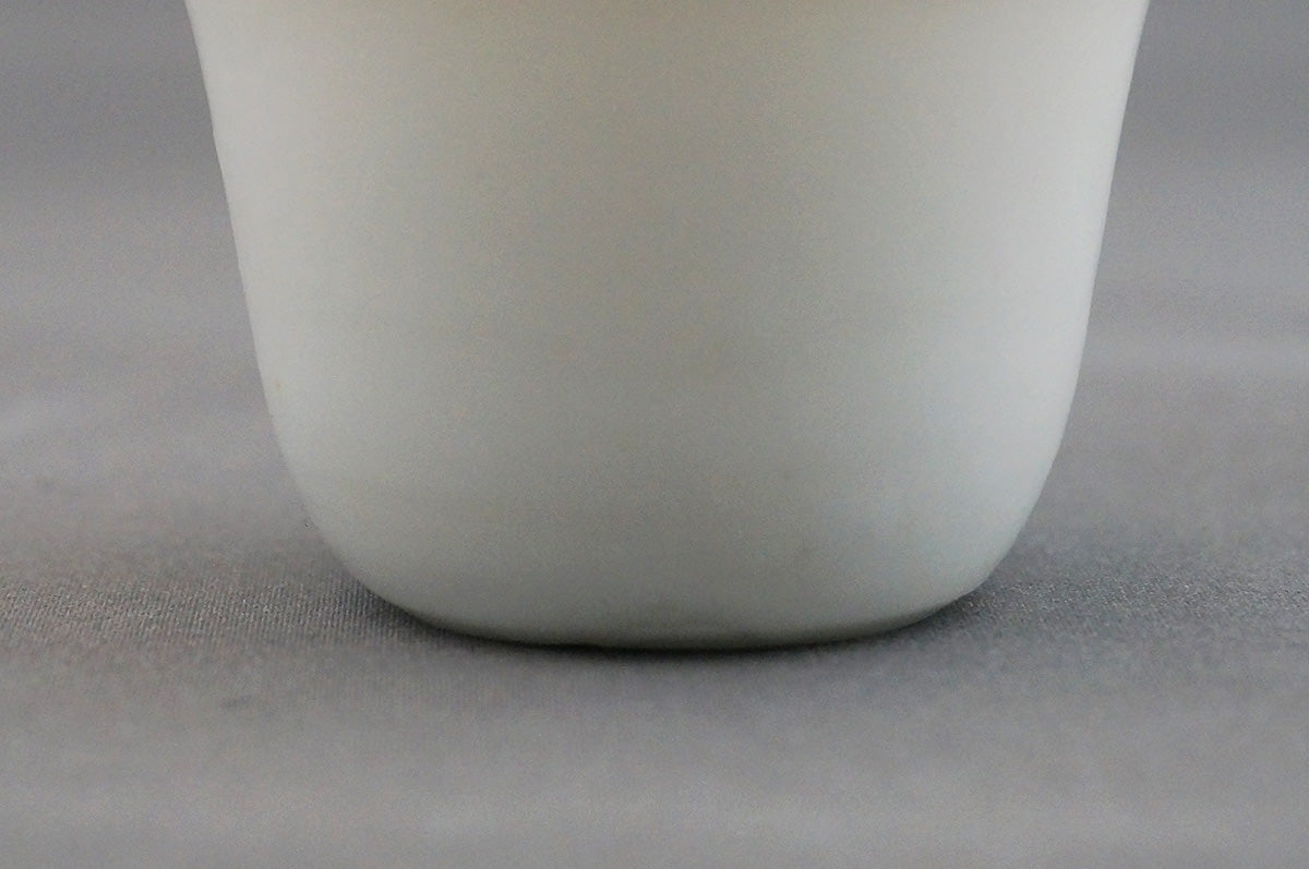 023 青白磁旅茶盃