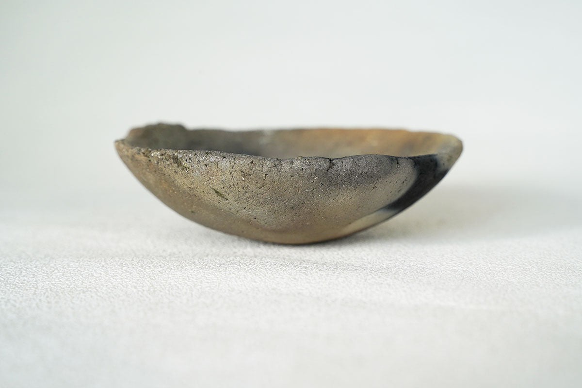 023 片手皿