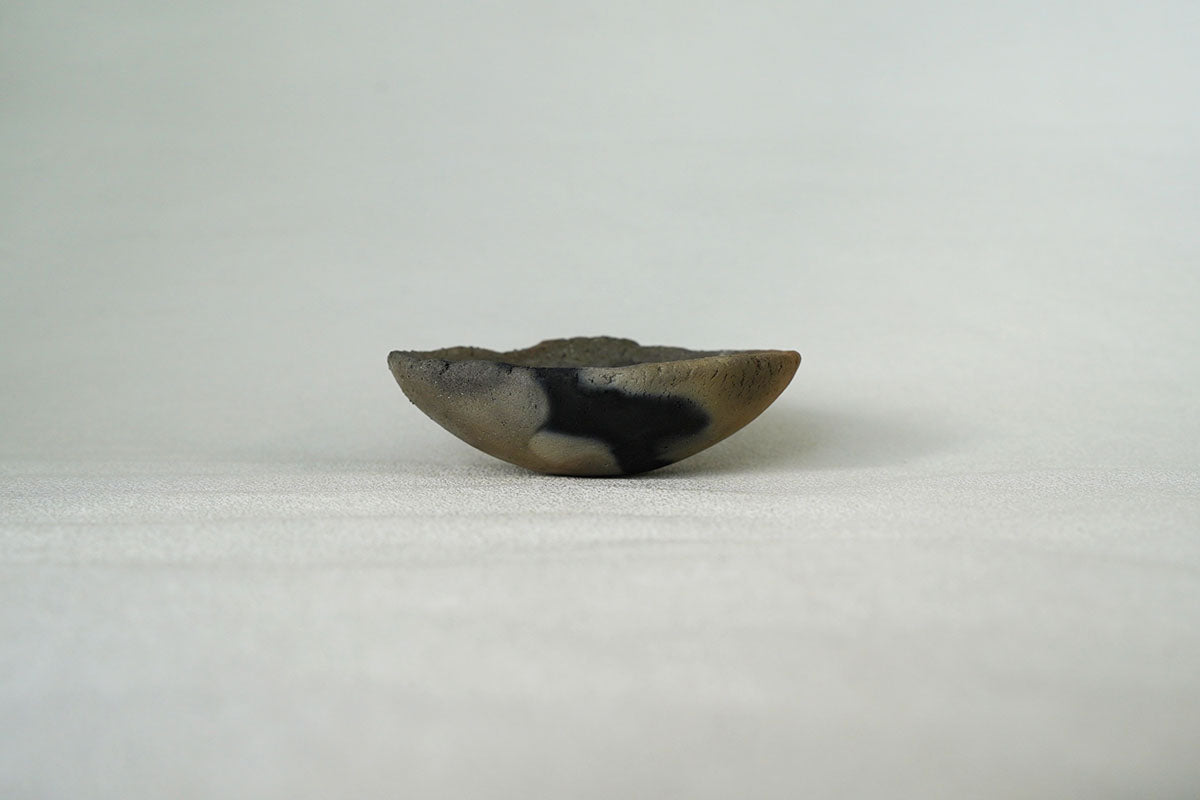 023 片手皿