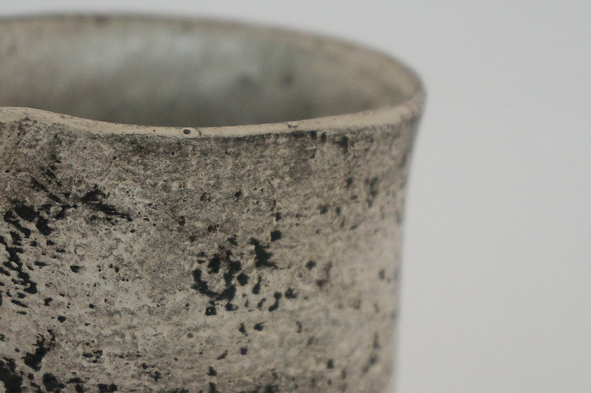 024 侘び銀彩 片口（茶海）1