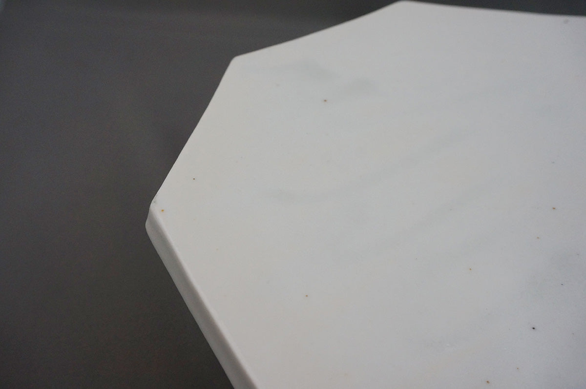 025 青白磁八角台皿（8寸） 1