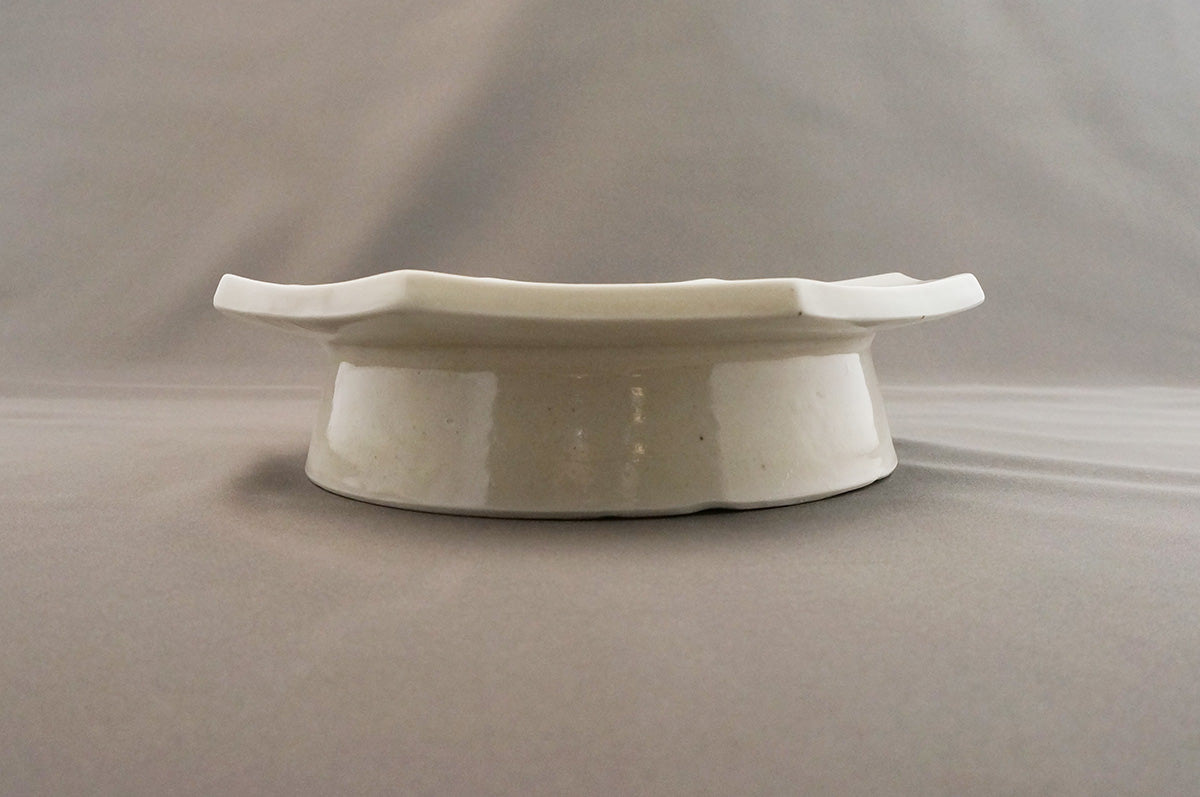 026 青白磁八角台皿（6寸）