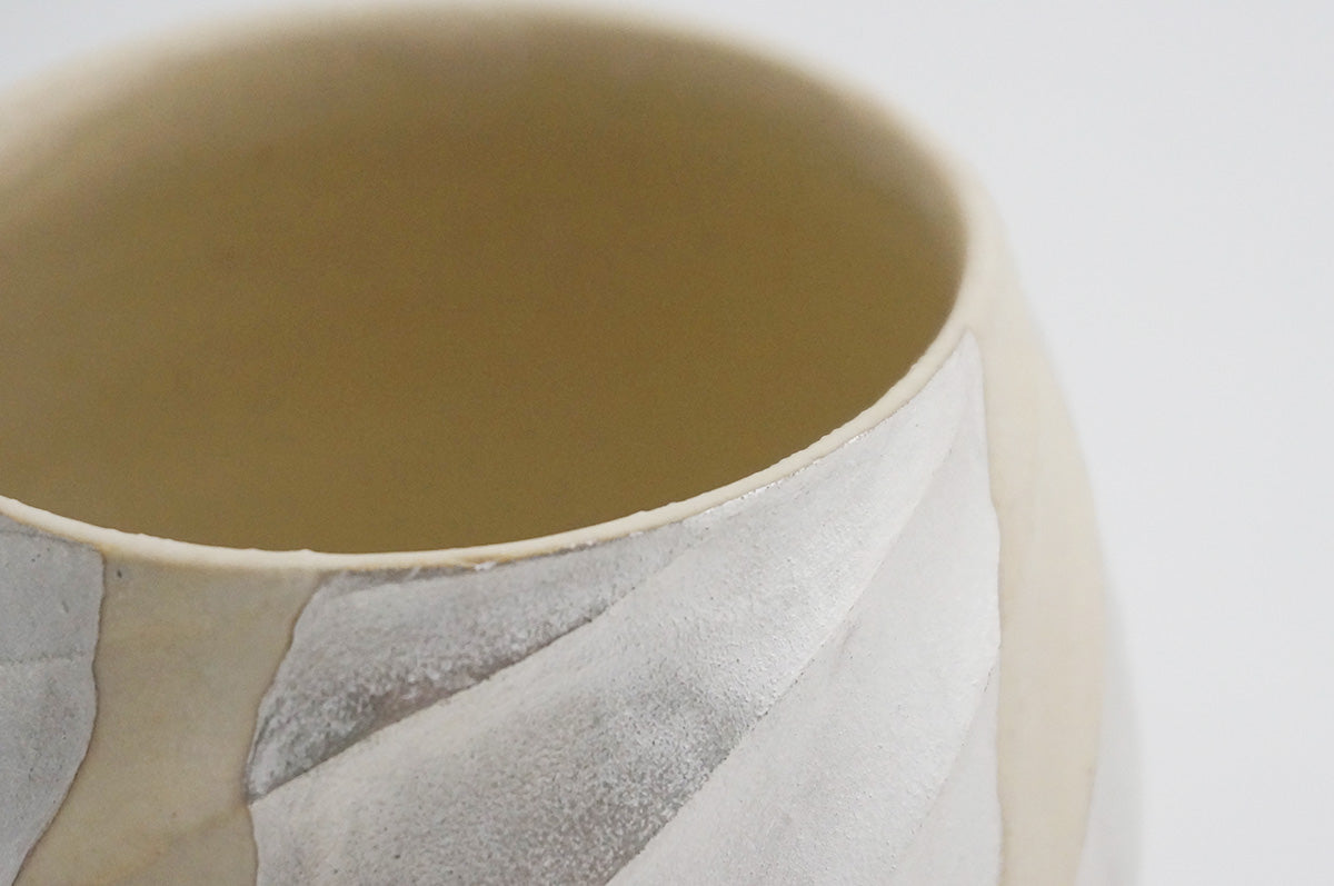 26 ホワイト Spiral 銀彩ロックカップ