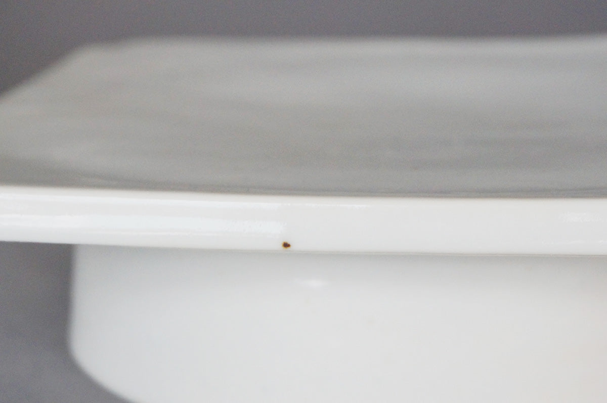 027 青白磁四方台皿（6寸） 1