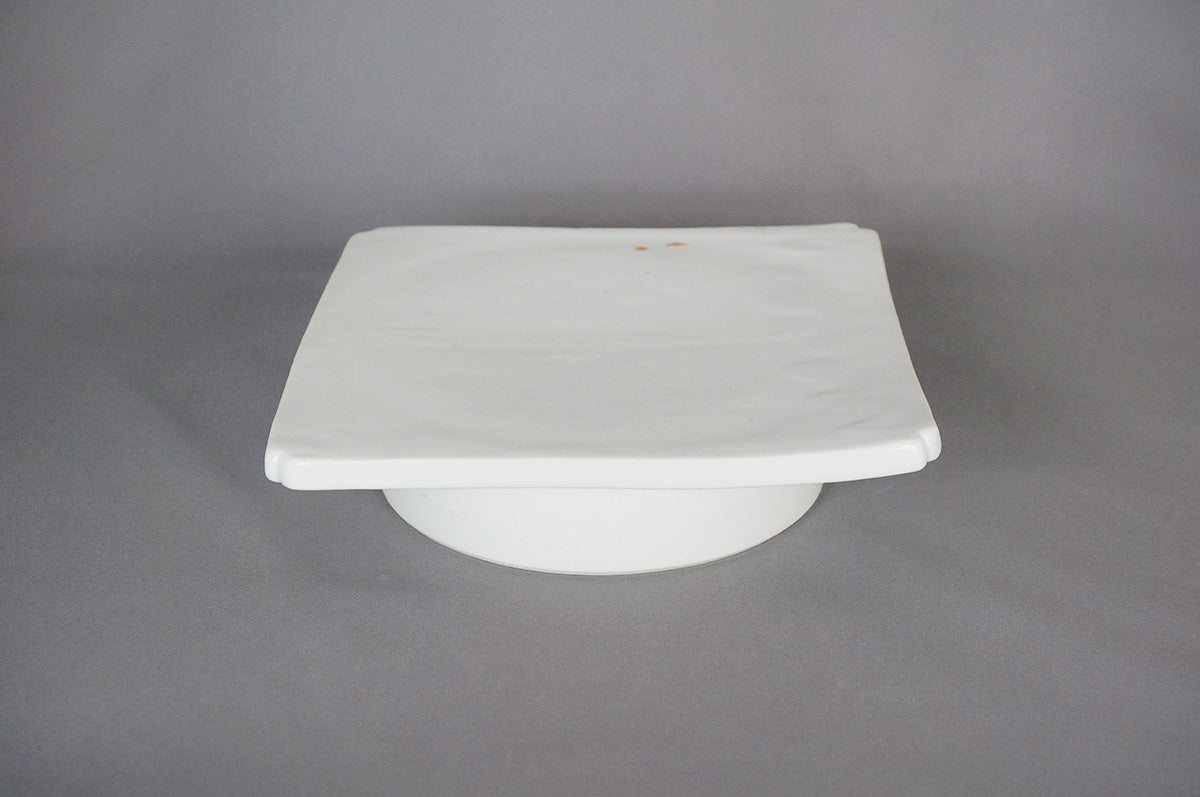 027 青白磁四方台皿（6寸） 2