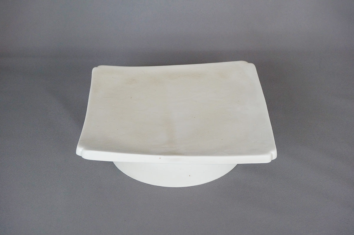 027 青白磁四方台皿（6寸） 4