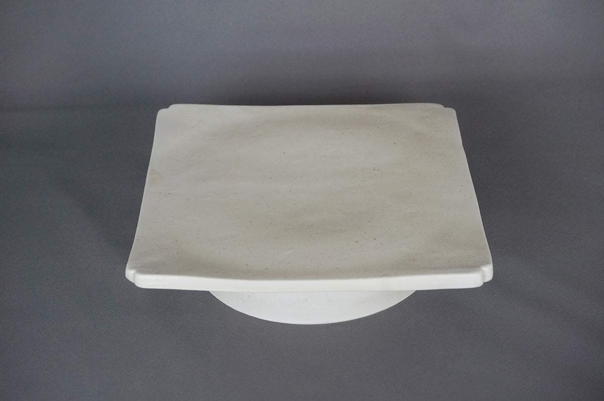 027 青白磁四方台皿（6寸） 5