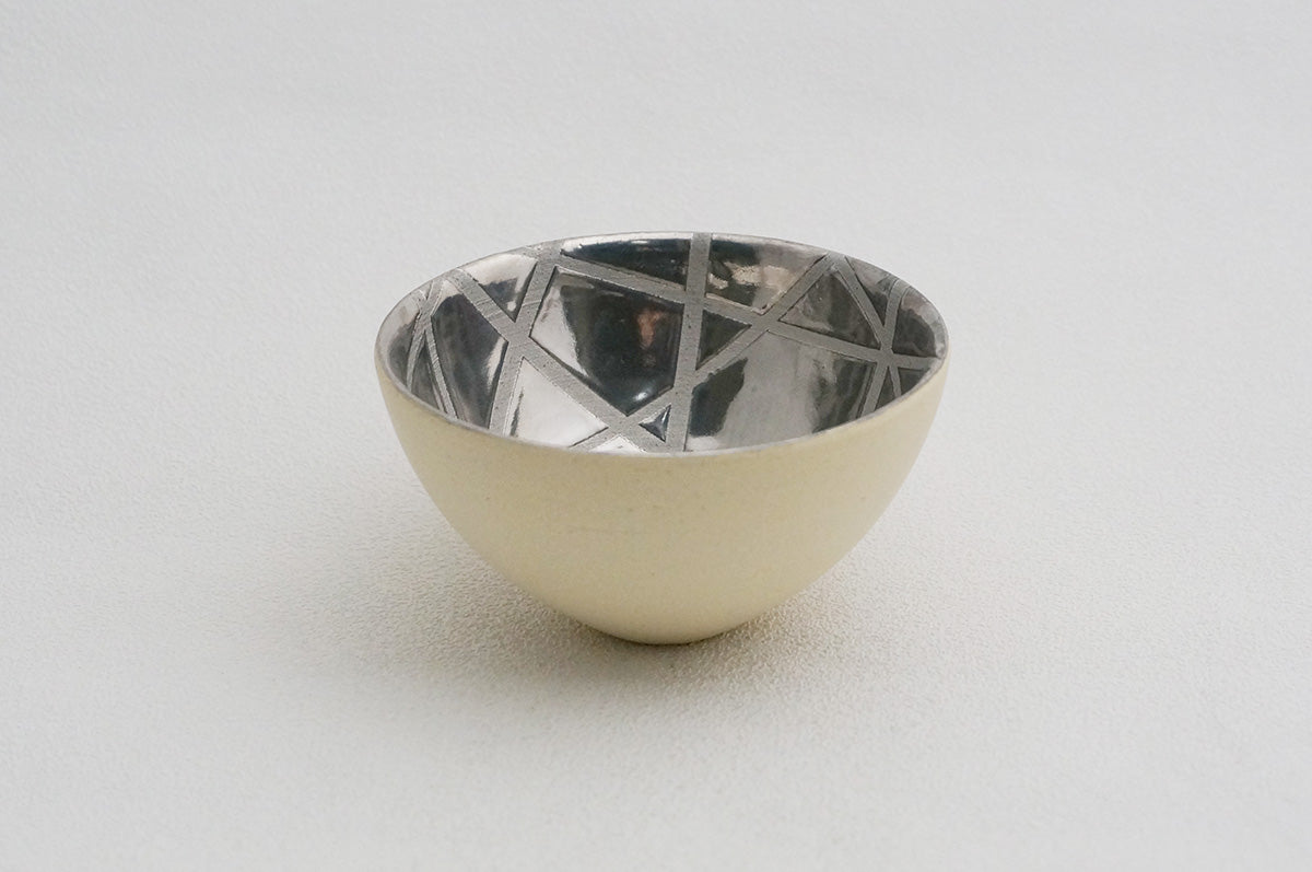 27 ホワイト 釉彩 プラチナぐい呑 2