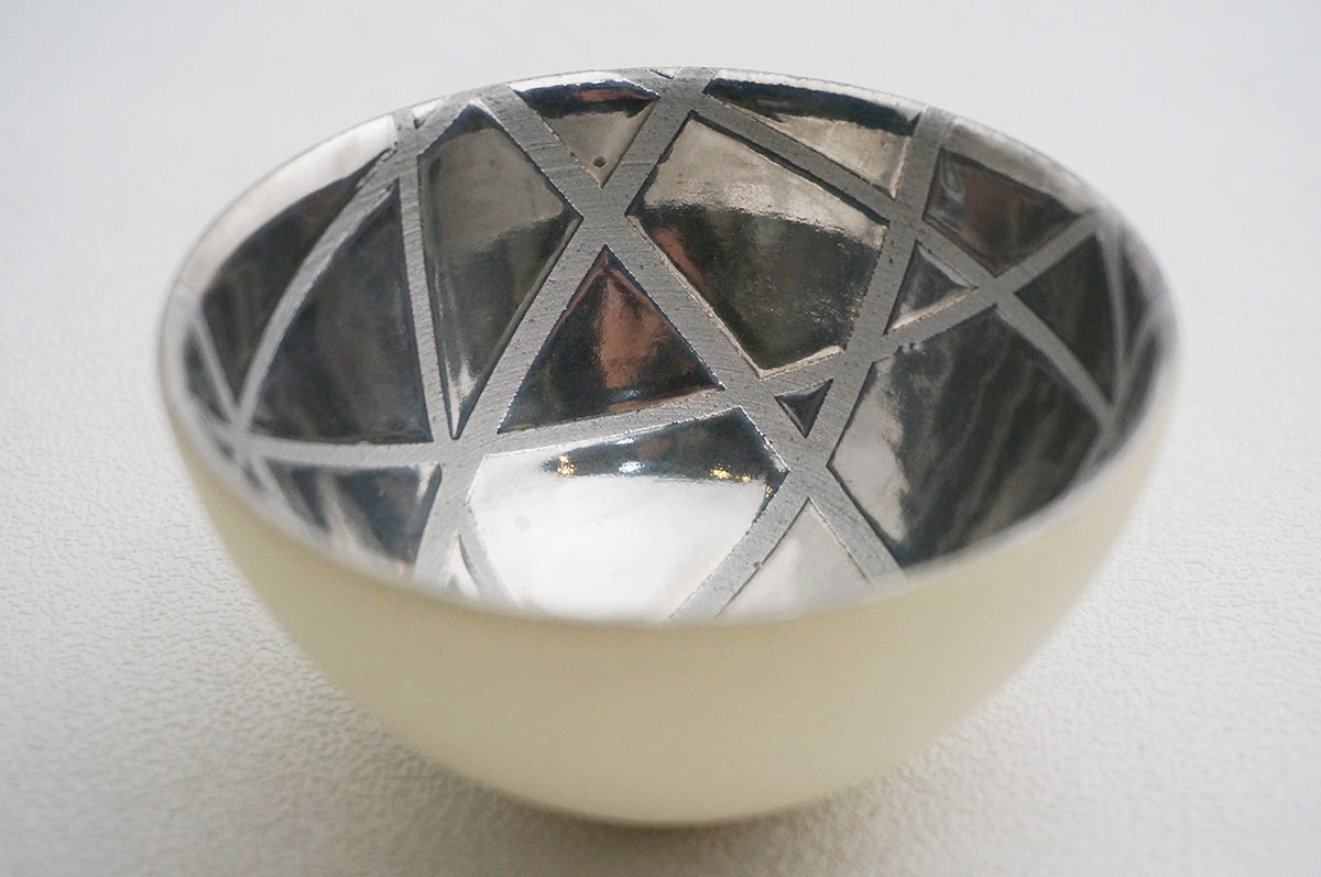 27 ホワイト 釉彩 プラチナぐい呑 2