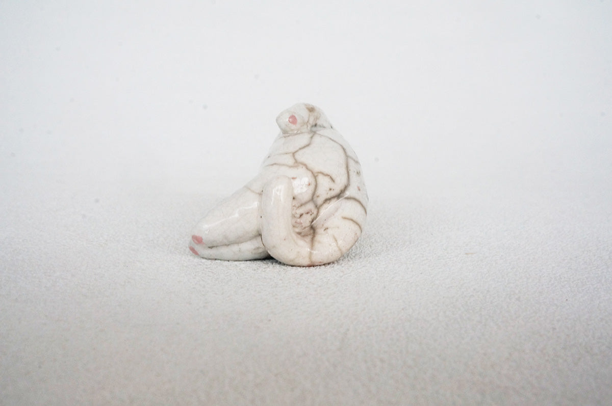 027 楽焼き　寝にゃん仏