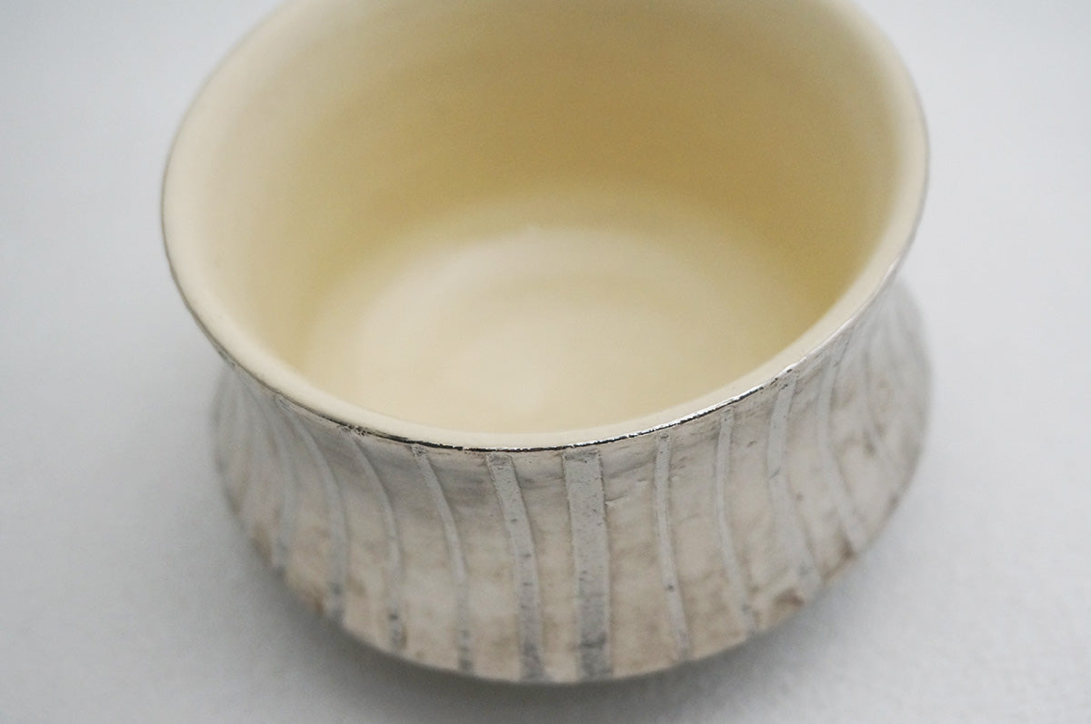 27 ホワイト 釉彩 プラチナぐい呑 4