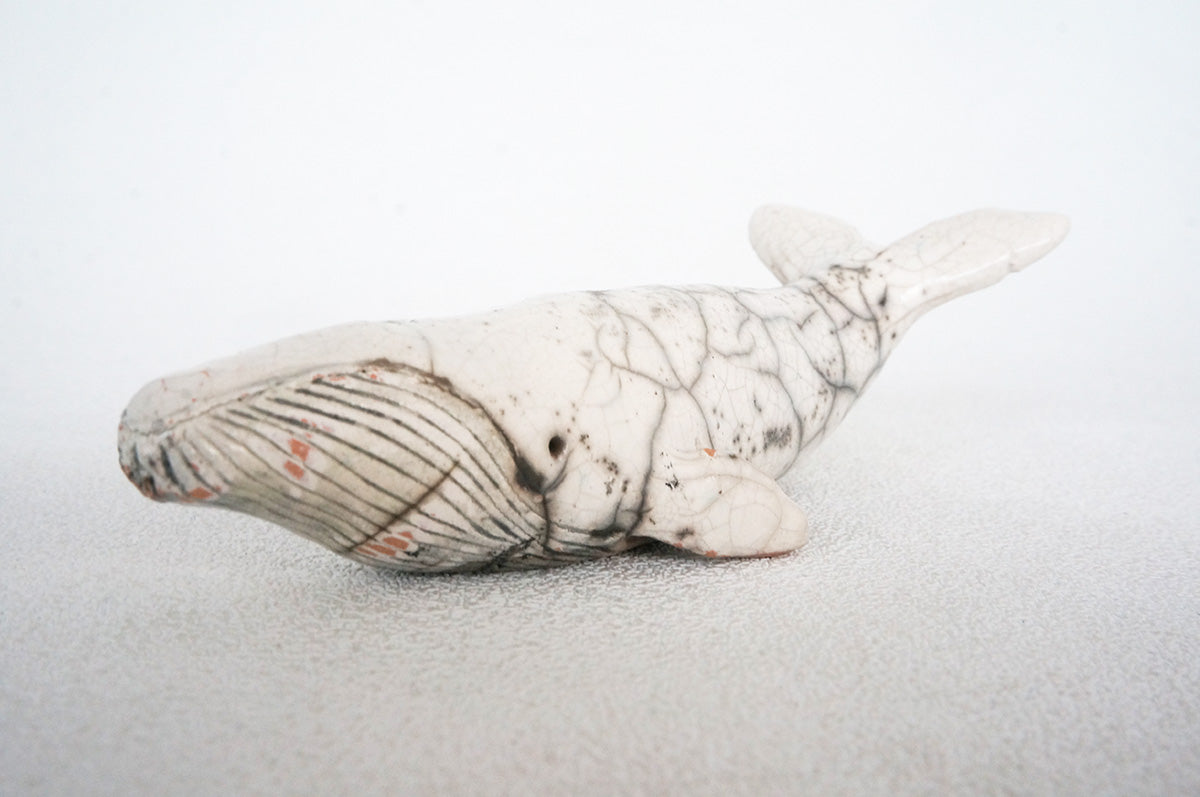 028 楽焼き　くじら